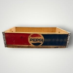 Pepsi Soda Vintage Crate Wood Red Blue Vintage Metal Corner 1/2L Americana Retro